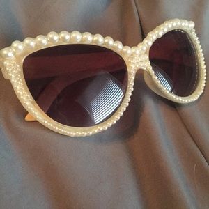 Francesca Pearl Sunglasses